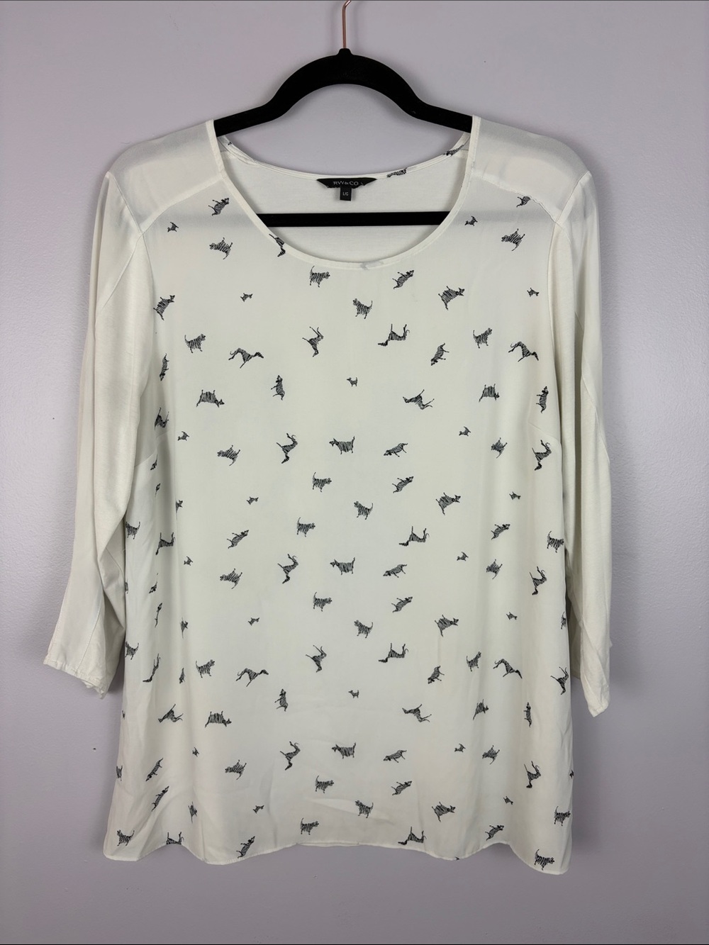RW&CO Zebra Print Mixed Media Blouse Large Ivory Black 3/4 Sleeve - Picture 2 of 13